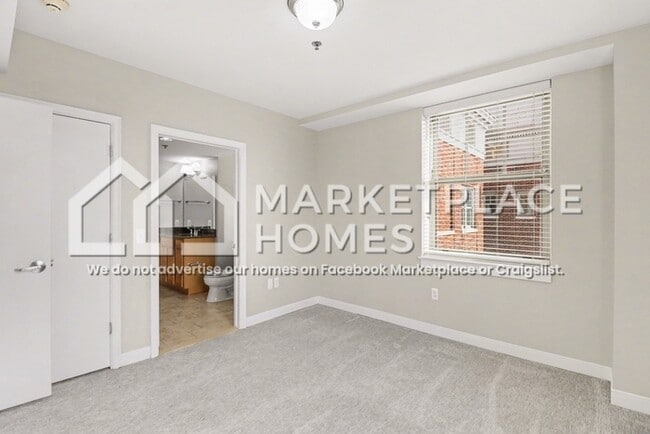 Building Photo - 525 W Lafayette Blvd