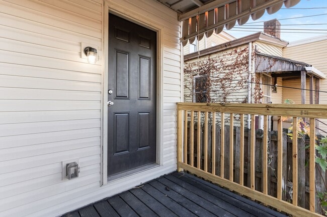 Building Photo - 2 Bed 1 bath House