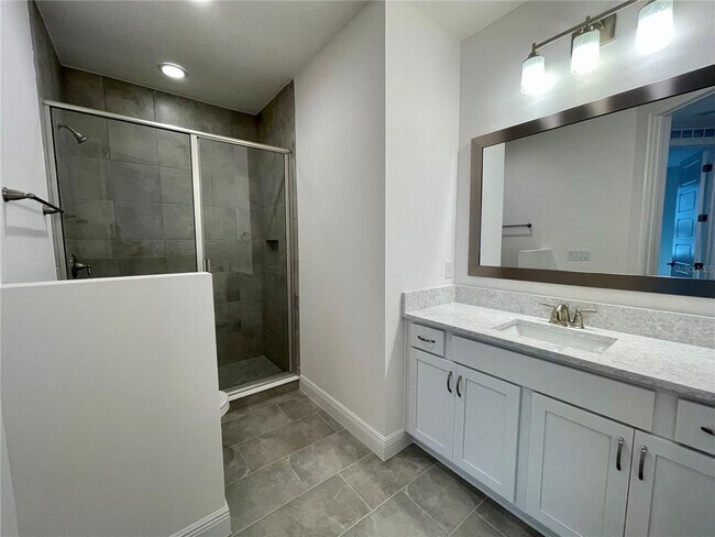 Building Photo - 9874 Bucklow Hill Dr