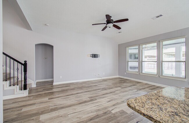 Building Photo - 12935 Northpointe Bend Dr