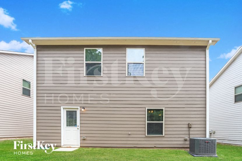 Building Photo - 10934 Wheeler Trce