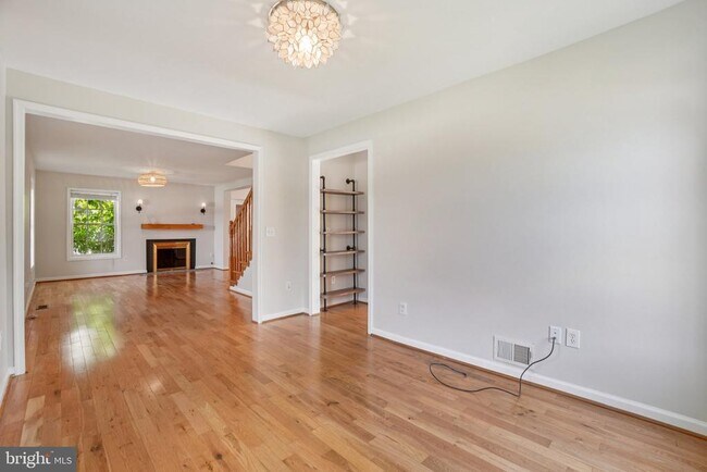 Building Photo - 7009 Hickory Hill Rd