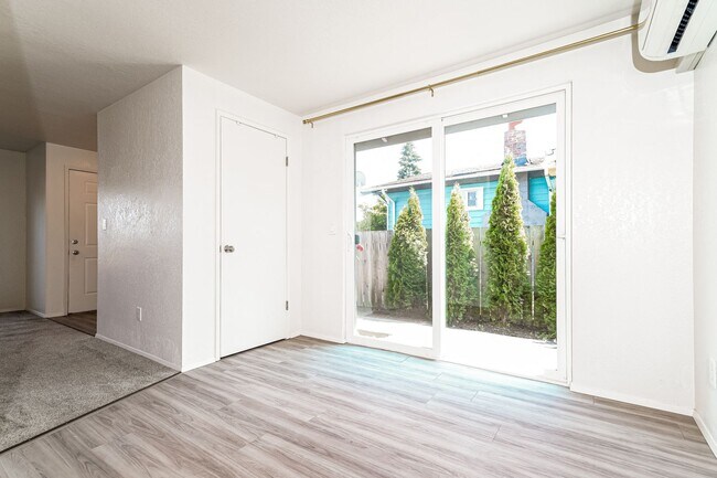 Building Photo - 10201-10203 17th Ave SW