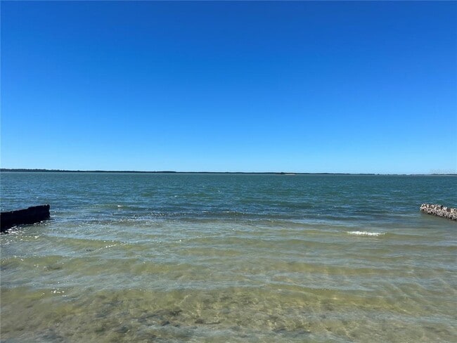 Building Photo - 321 San Jose Dr