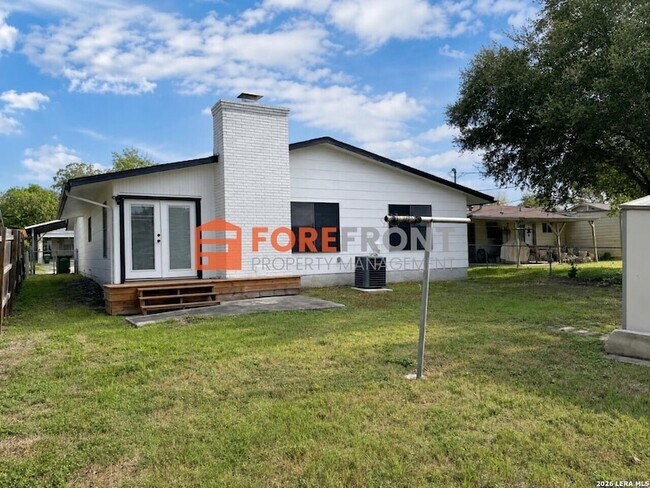 Building Photo - 5346 San Benito Dr