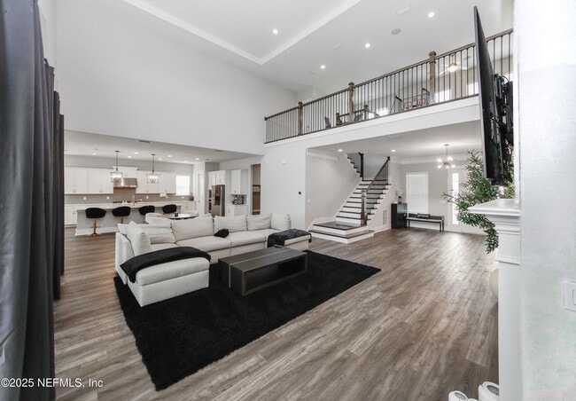 Building Photo - 151 Hillendale Cir