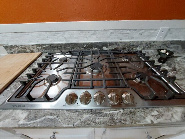 Building Photo - 79 S Lafayette St