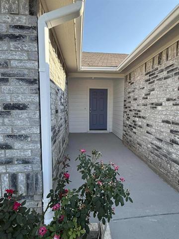 Building Photo - 5572 Spring Ridge Dr