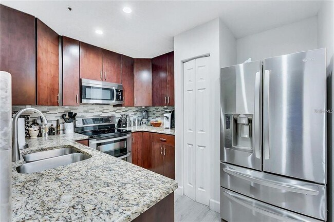 Building Photo - 563 Northbridge Dr