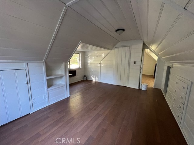 Building Photo - 782 N Village Ln