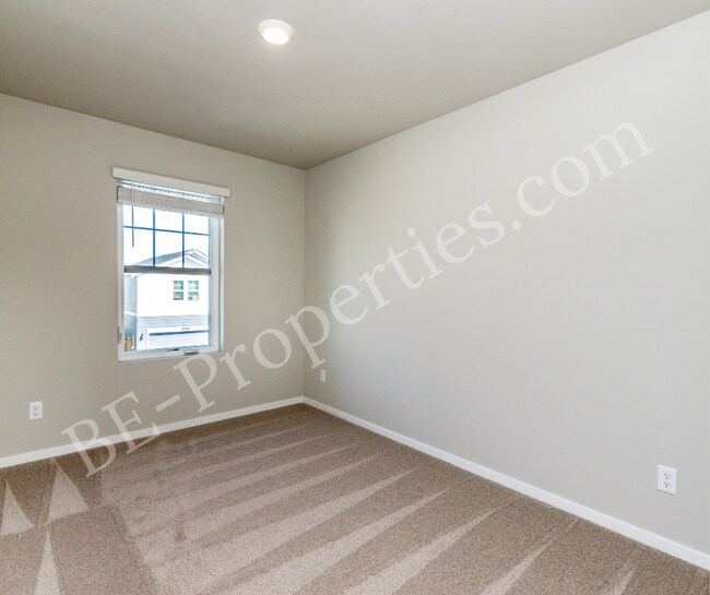 Building Photo - Tehaleh New Construction