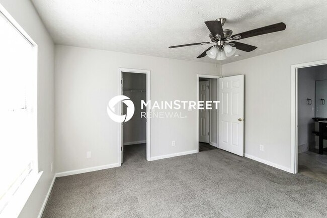 Building Photo - 3 Bedroom Pet-Friendly Home in Rex, GA with Main Street Renewal