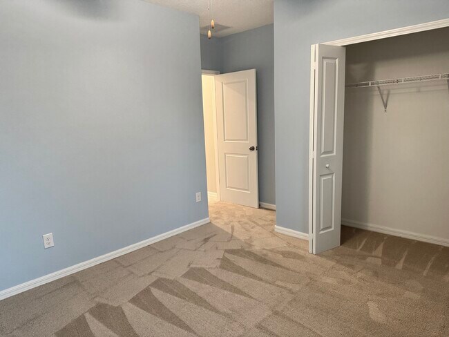 Building Photo - 5505 Olano St