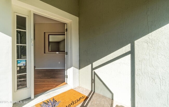 Building Photo - 1325 Fairway Village Dr