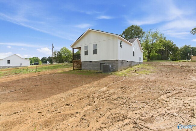 Building Photo - 2253 Old Union Rd