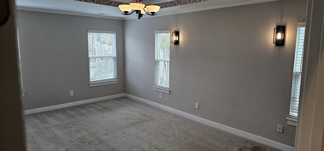 Building Photo - 12631 ES Draper Dr