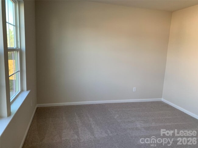 Building Photo - 17212 Snug Harbor Rd