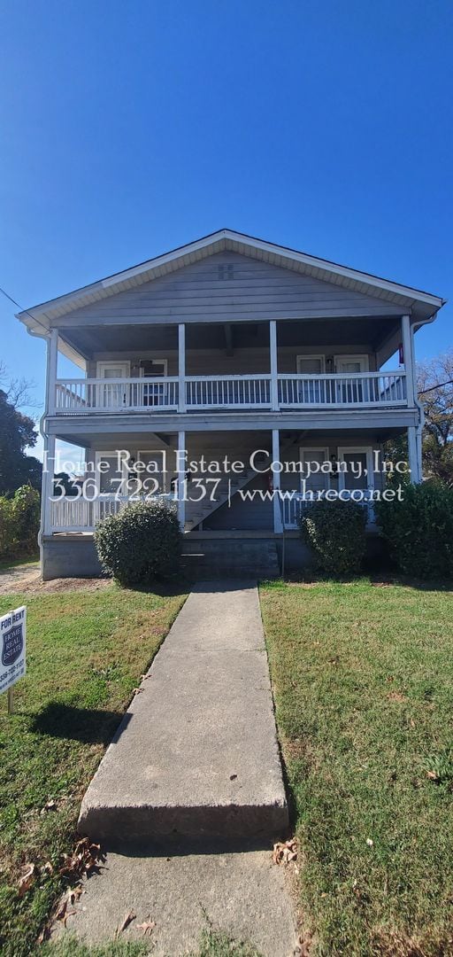 Building Photo - 832 Gray Ave NE