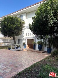 Building Photo - 3111 4th St