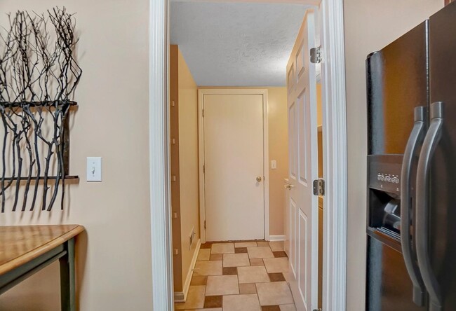 Building Photo - 5306 Country Ridge Dr
