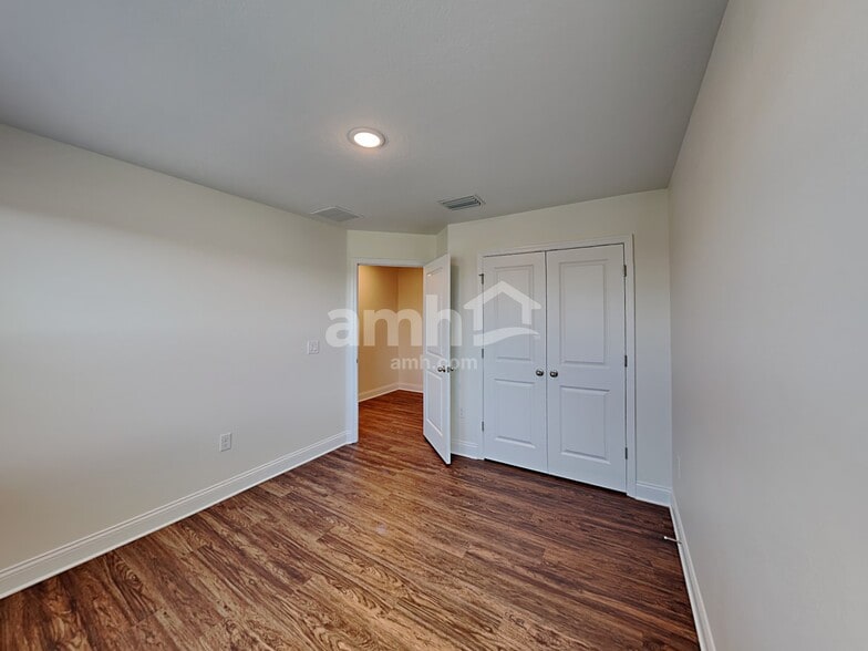 Building Photo - 1026 Summer Stone Lp