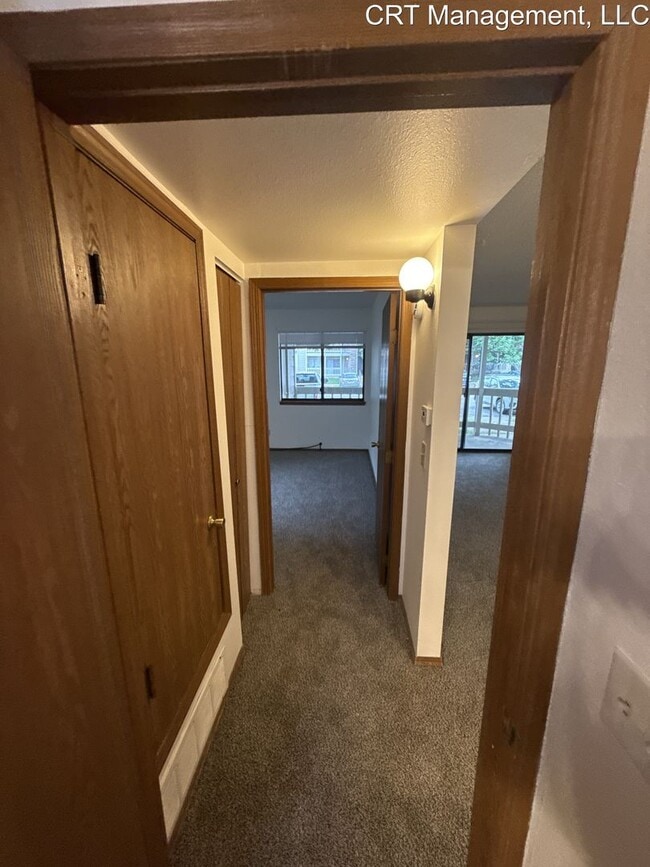 Building Photo - Spacious 1 Bed, 1 Bath Condo – Prime Lowry...