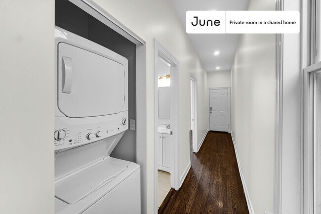 Building Photo - Room in Shared 3 bed/2 bath home