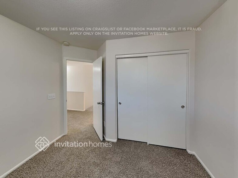 Building Photo - 42575 W Sunland Dr