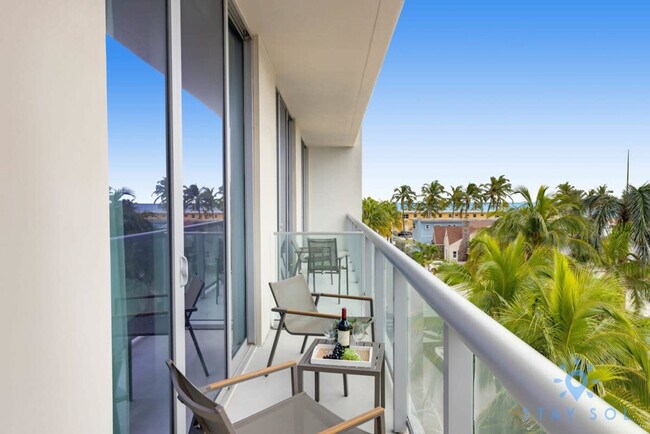 Building Photo - 777 N Ocean Dr