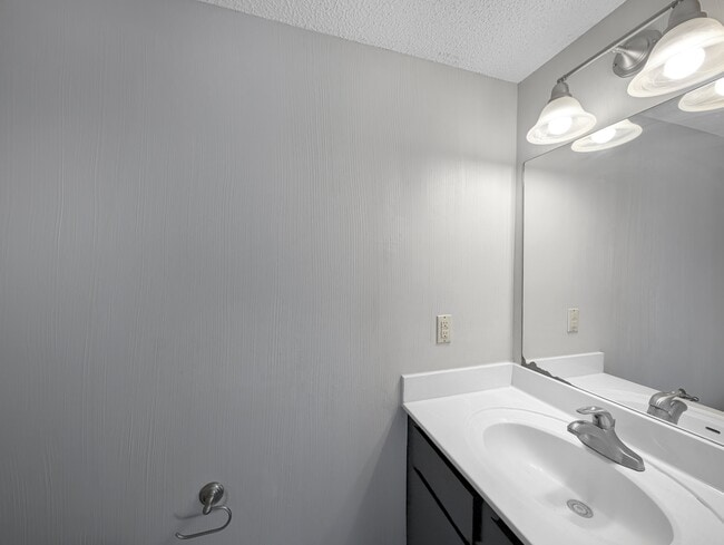 Building Photo - 2456 N Brophy Cir