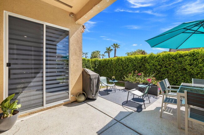 Building Photo - 44718 Alexandria Vale