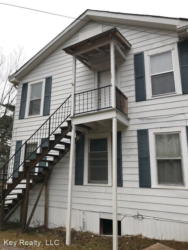 Primary Photo - 2 br, 1 bath House - 1831 Military Hwy