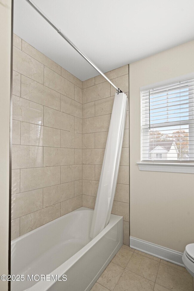 Building Photo - 19 Patrick Ct