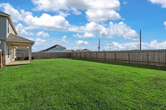 Building Photo - 5639 Brooklyn Rose Dr