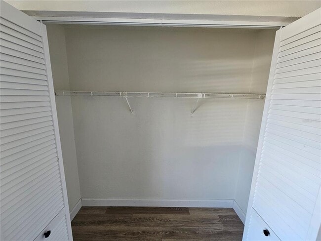 Building Photo - 1236 Dovehill Dr