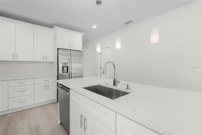 Building Photo - 2203 N Blvd