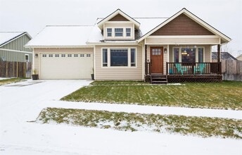 Building Photo - Lovely West Kalispell Home