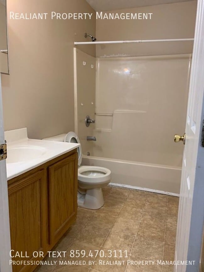 Building Photo - 108 Floyd Ct