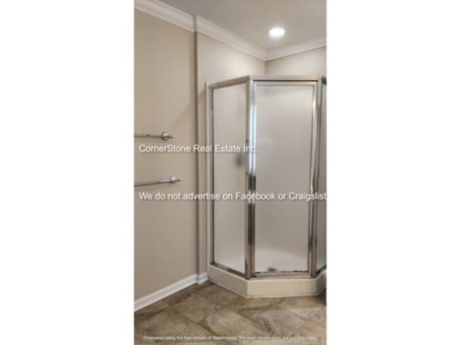 Building Photo - 6720 Willowbrook Dr