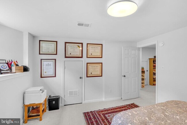Building Photo - 6861 Williamsburg Pond Ct