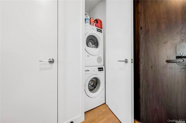 Building Photo - 33-66 Farrington St