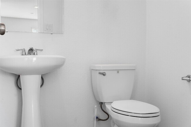 Building Photo - 19148 Cicerone Ct