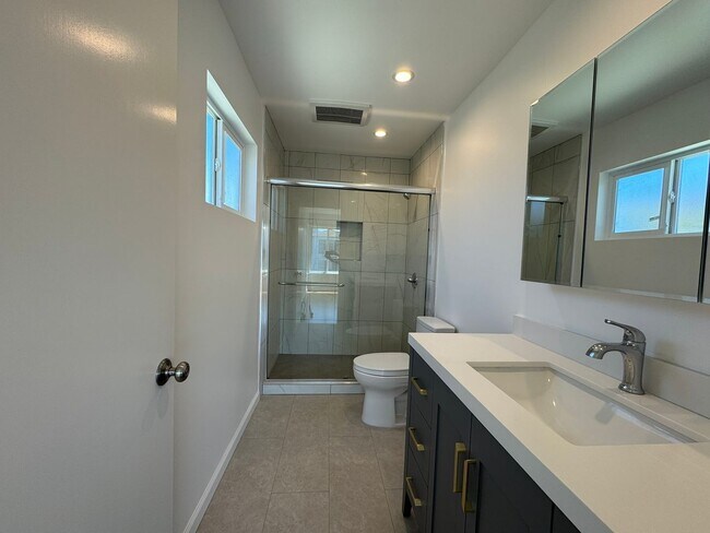 Building Photo - 14 Ocean Grove Ave