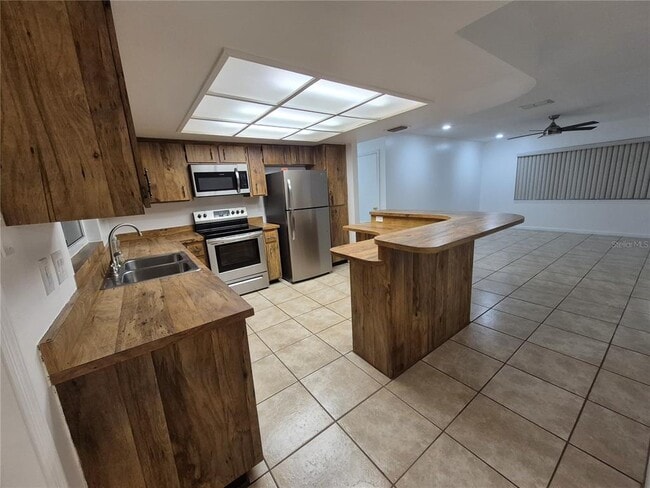 Building Photo - 2924 Ripplewood Dr