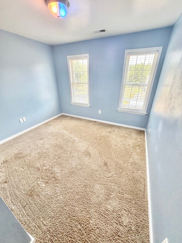 Building Photo - 3049 Danrett Ln