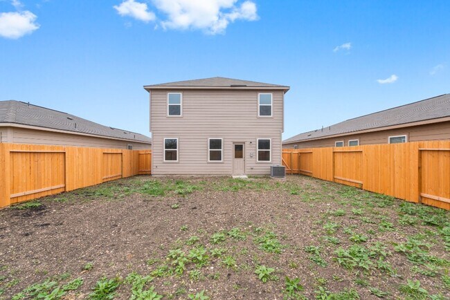 Building Photo - 719 Wonderland Trail