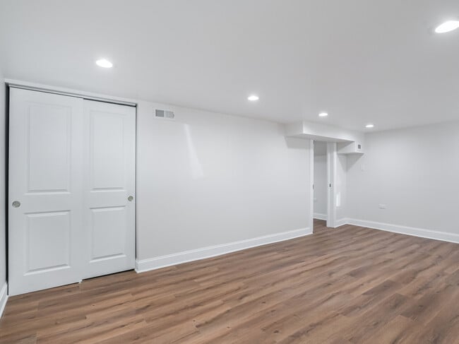 Building Photo - 1309 Ridgewood Dr