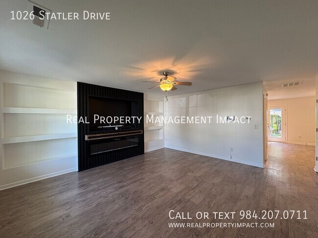 Building Photo - 1026 Statler Dr