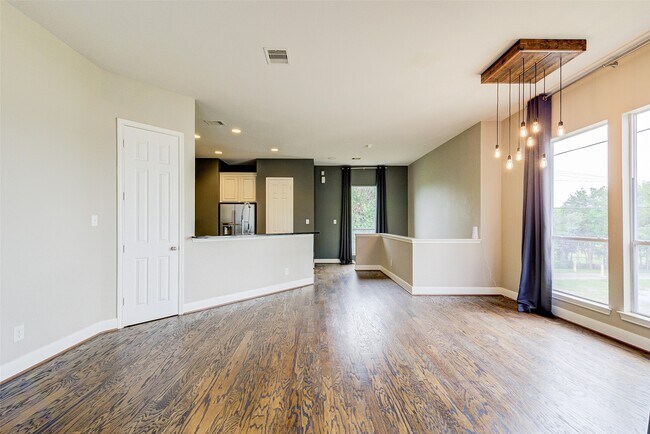 Building Photo - 3129 Dallas St
