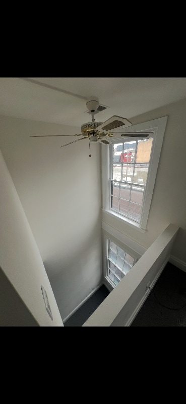 Building Photo - 11 2nd St